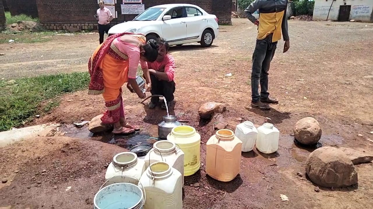 Water Shortage in PHE MInister Of MP, Now He Says, Villagers Never Told him About Shortage