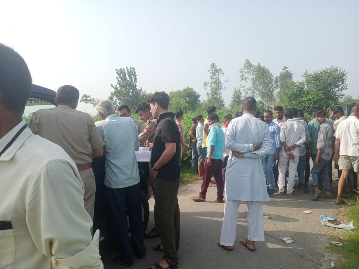 Man killed with a sharp weapon in Dhampur Bijnor