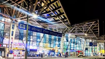 Indore: इंदौर एयरपोर्ट पर अंतरराष्ट्रीय टर्मिनल अलग से संचालित होगा, सांसद शंकर लालवानी ने की थी मांग International terminal at Indore airport will be operated separately
