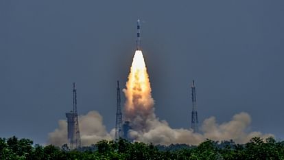 Solar Mission: अगले 25 साल तक सूर्य के चक्कर लगाएगा आदित्य L1; इसरो के मिशन से तैयार होगी स्पेस की अगली दुनिया Aditya L1 will orbit the Sun for the next 25 years; ISRO mission will prepare the next world of space