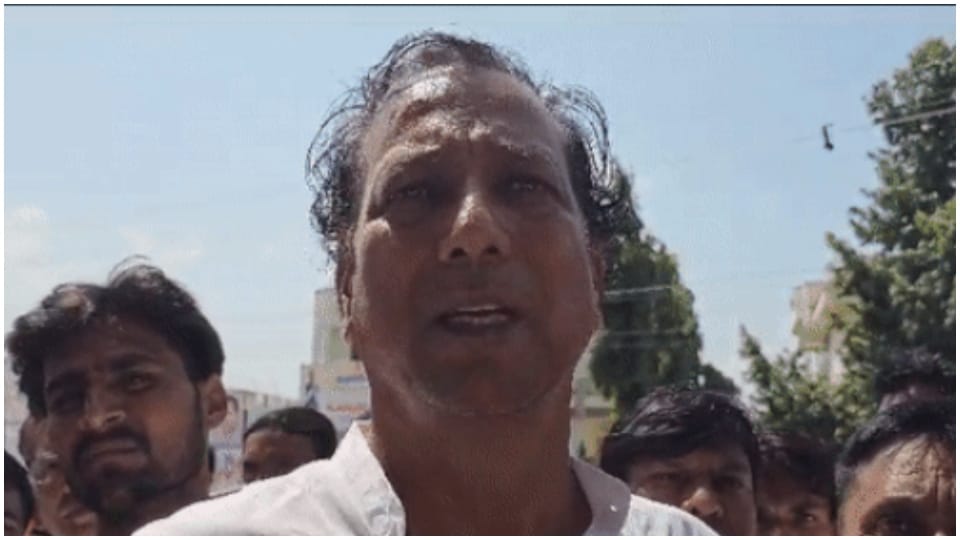 Lal Diary Rajendra Gudha reached Neemkathana to welcome CM Ashok Gehlot