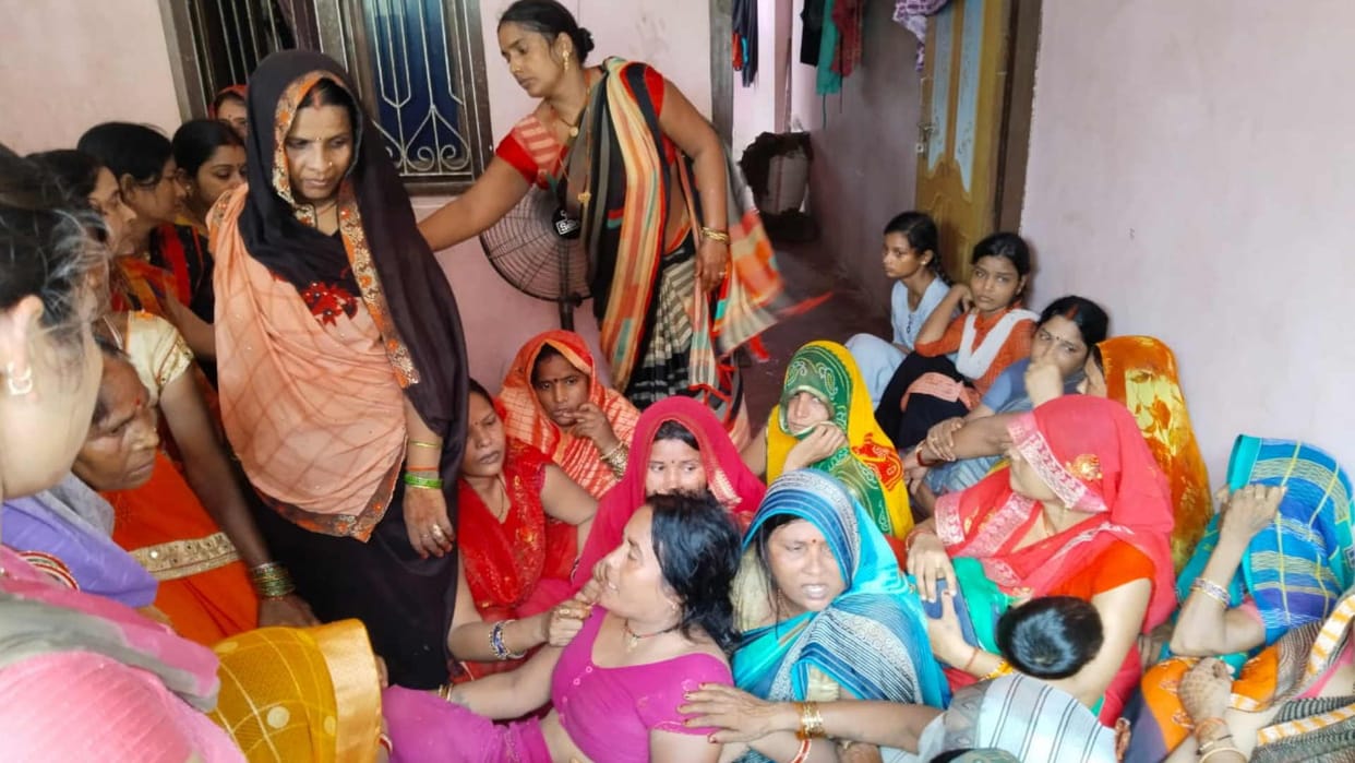 Two real sisters died due to drowning in village pond at maharajganj
