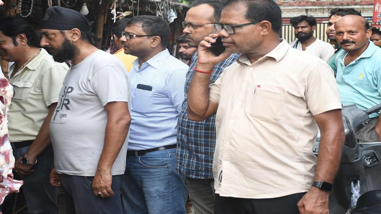Non veg lovers broke down when Sawan ended
