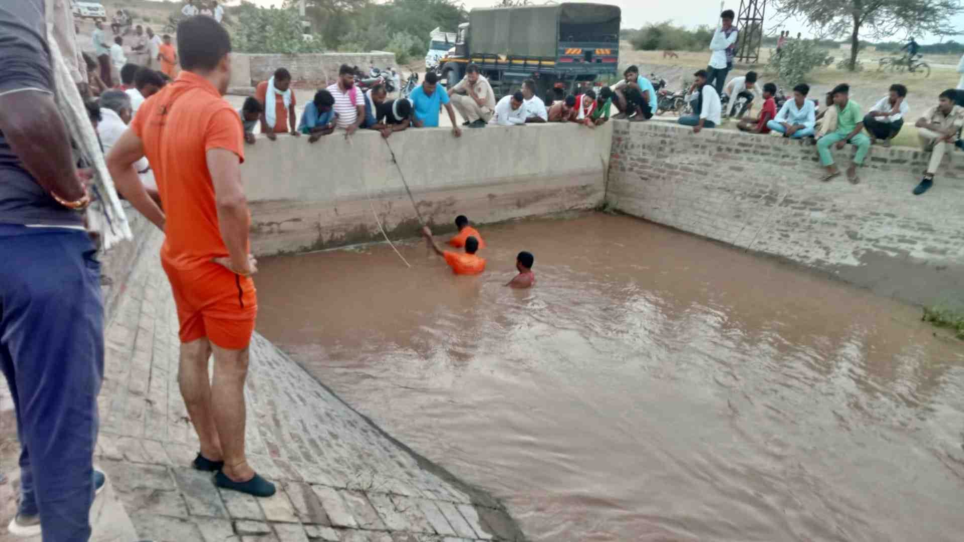नहर में डूबने से बच्चियों की मौत।
