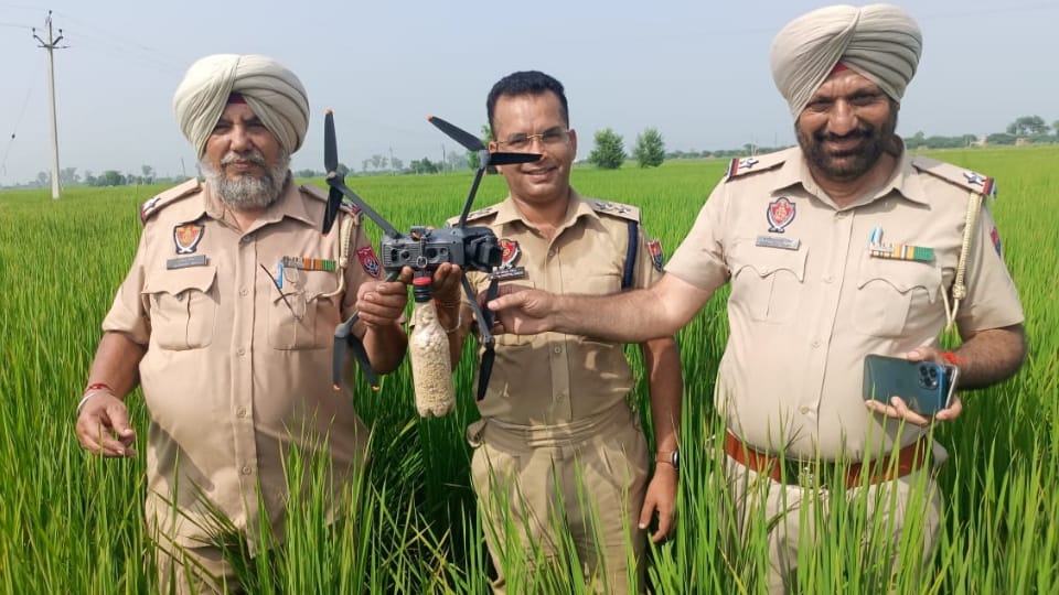 Village Defense Committee seized 400 grams of heroin and DJI drone from Dhanoe Khurd in Amritsar