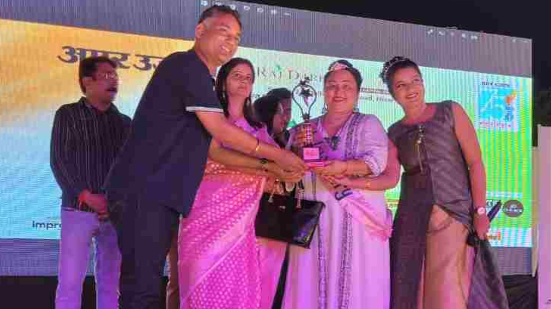 Fashion show organized by Amar Ujala in Hisar under the theme Maa Tujhe Pranam, see photos