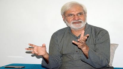 Senior journalist Rahul Dev message to the new generation read and keep reading