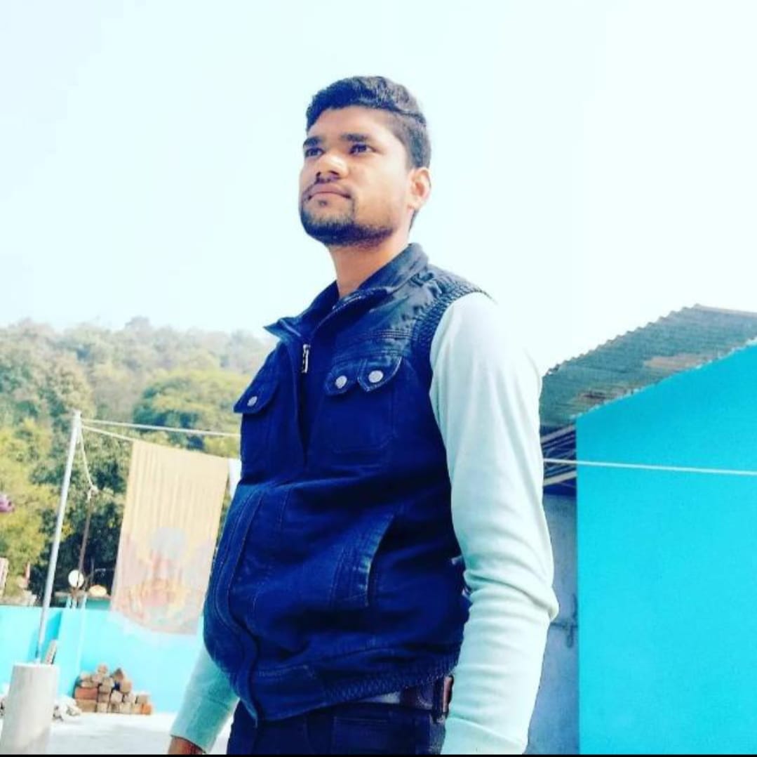 Rajgarh News: 26-year-old youth shot himself in Narsinghgarh, police is investigating