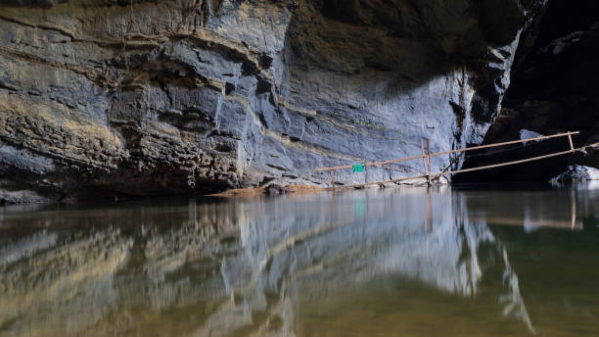 Worlds largest cave know about hang son doong cave in vietnam
