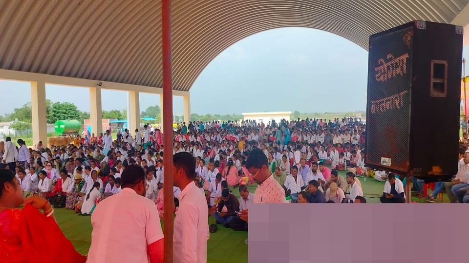 161 health coordinators of Kabirdham district dismissed