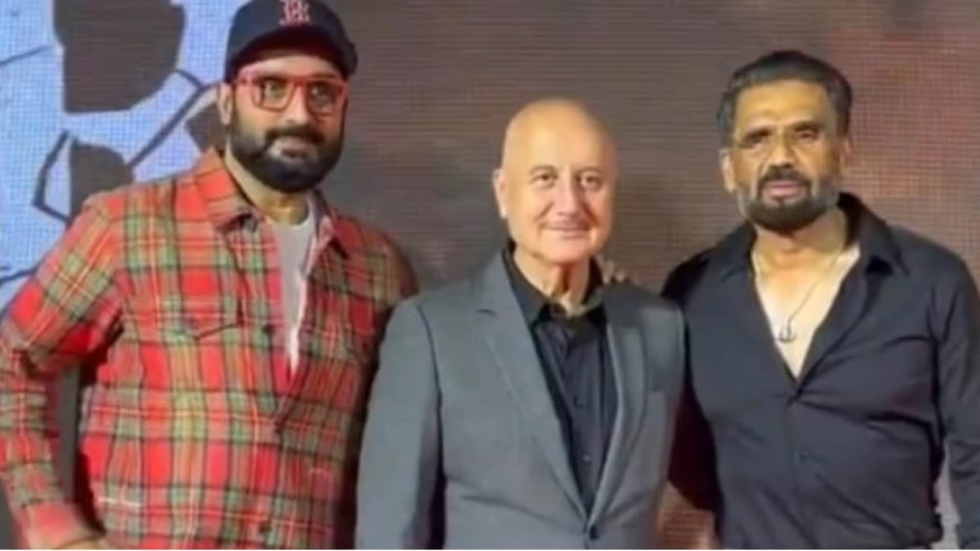 Gadar 2 ready to enter 500 crore club Sunny deol hosted success party bollywood celebs joined shahrukh salman