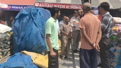 ग्रेन मार्केट में कार्रवाई