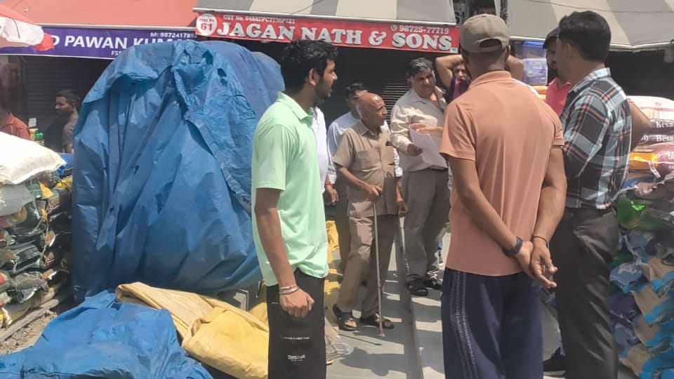 Four buildings sealed on Grain Market and Madhya Marg in Chandigarh