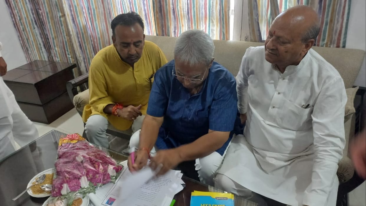 Haryana: Congress factionalism came to the fore again in front of the AICC coordinator