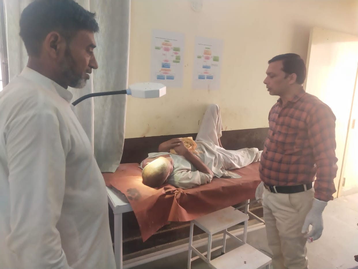 Shamli News: Bloody clash between two parties over plot, eight injured