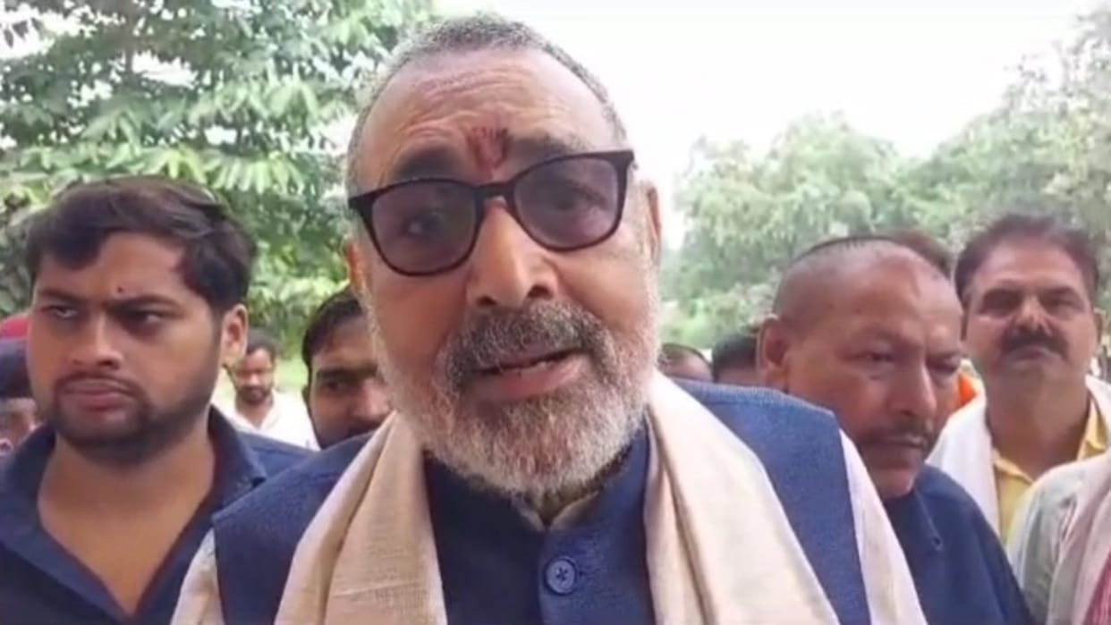 Giriraj Singh says Lalu-Nitish are getting their agenda told from Udhayanidhi Stalin after INDIA's Mumbai meet