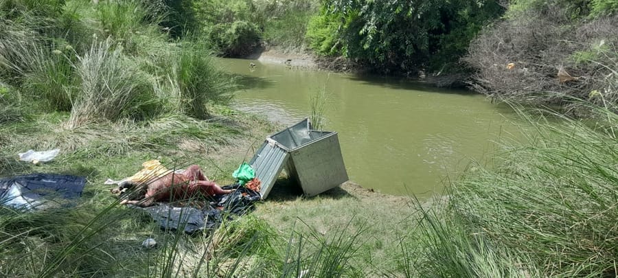 Womans body found in a box, The shepherds saw the foul smell, the police said  the face was crushed with a hea