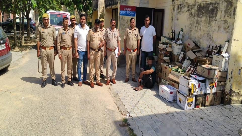 Police caught liquor worth fifteen lakh in Mainpuri