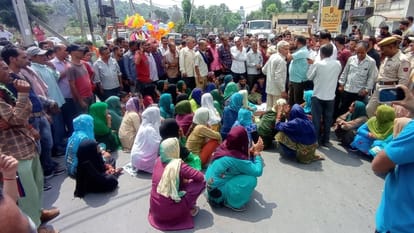 उधमपुर: घर के बाहर से चार वर्ष की मासूम को उठा ले गया तेंदुआ, क्षत-विक्षत हालत में मिला शव, ग्रमीणों में रोष udhampur news:4 years old girl was taken away by a leopard in udhampur
