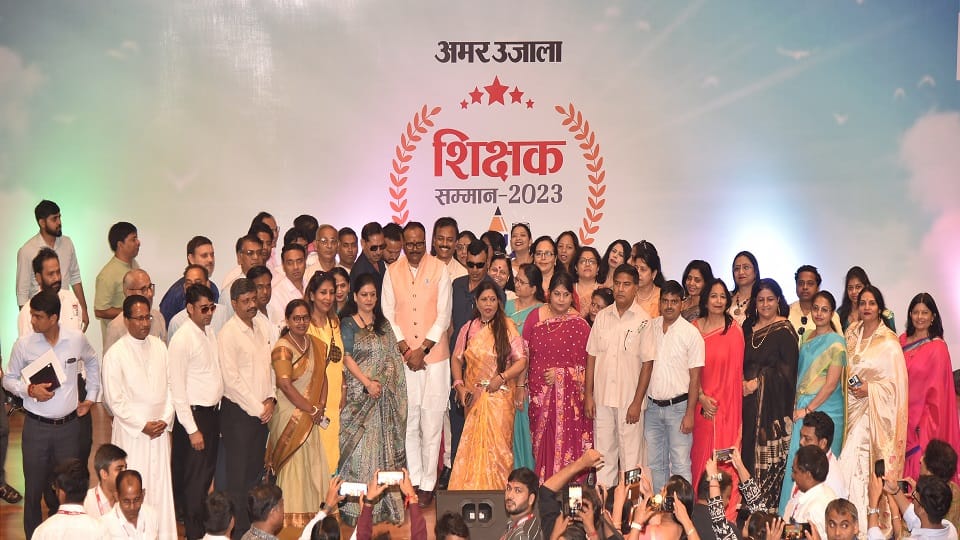 Amar Ujala Teacher Award: Deputy CM Pathak said assessment of children on the basis of mark sheet is wrong