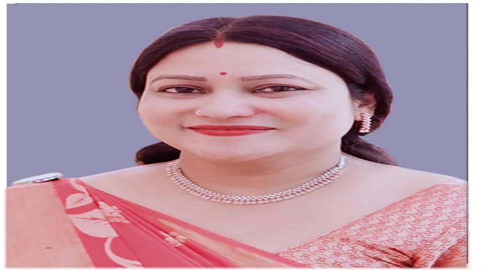 Teachers honored on Teacher Day in Raipur