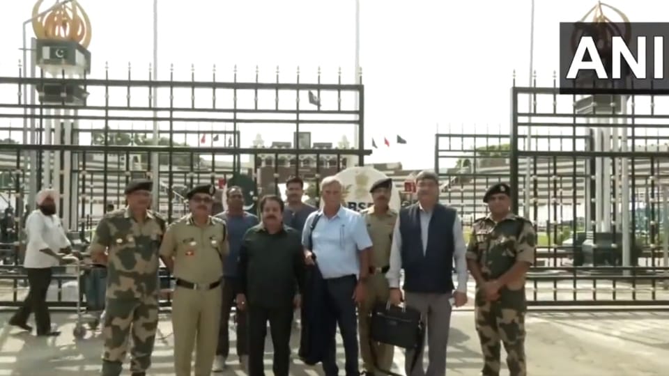 BCCI President Roger Binny Vice President Rajiv Shukla went to Pakistan for Asia Cup 2023 via attari border