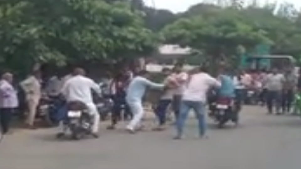 man beat the headmaster along with his nephew In Hardoi video went viral