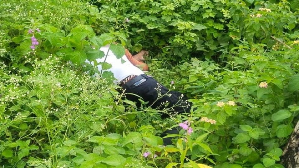 Sensation created after dead body of a young man was found in bushes