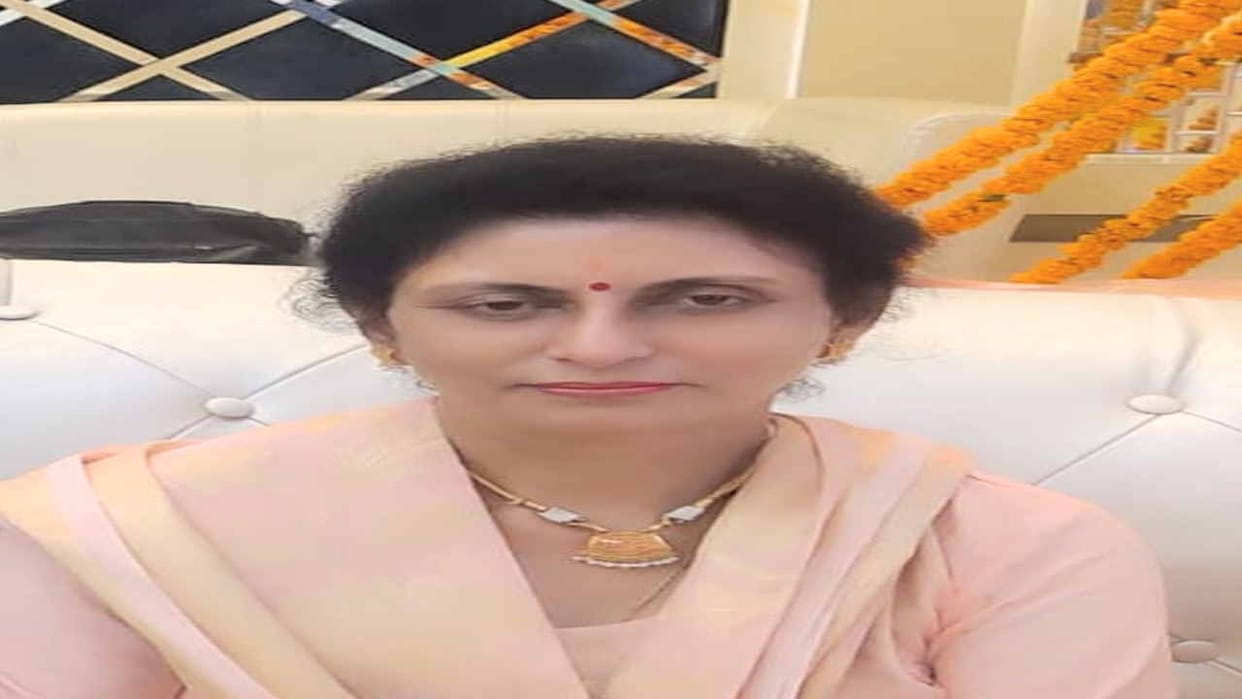 Teachers' Day: Headmistress Neelu Chauhan appointed two teachers at her own expense, got state award