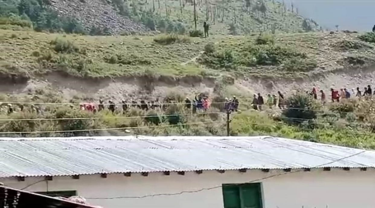 Pithoragarh News: Outrage against BRO community members took out a procession from Gunji to Manila