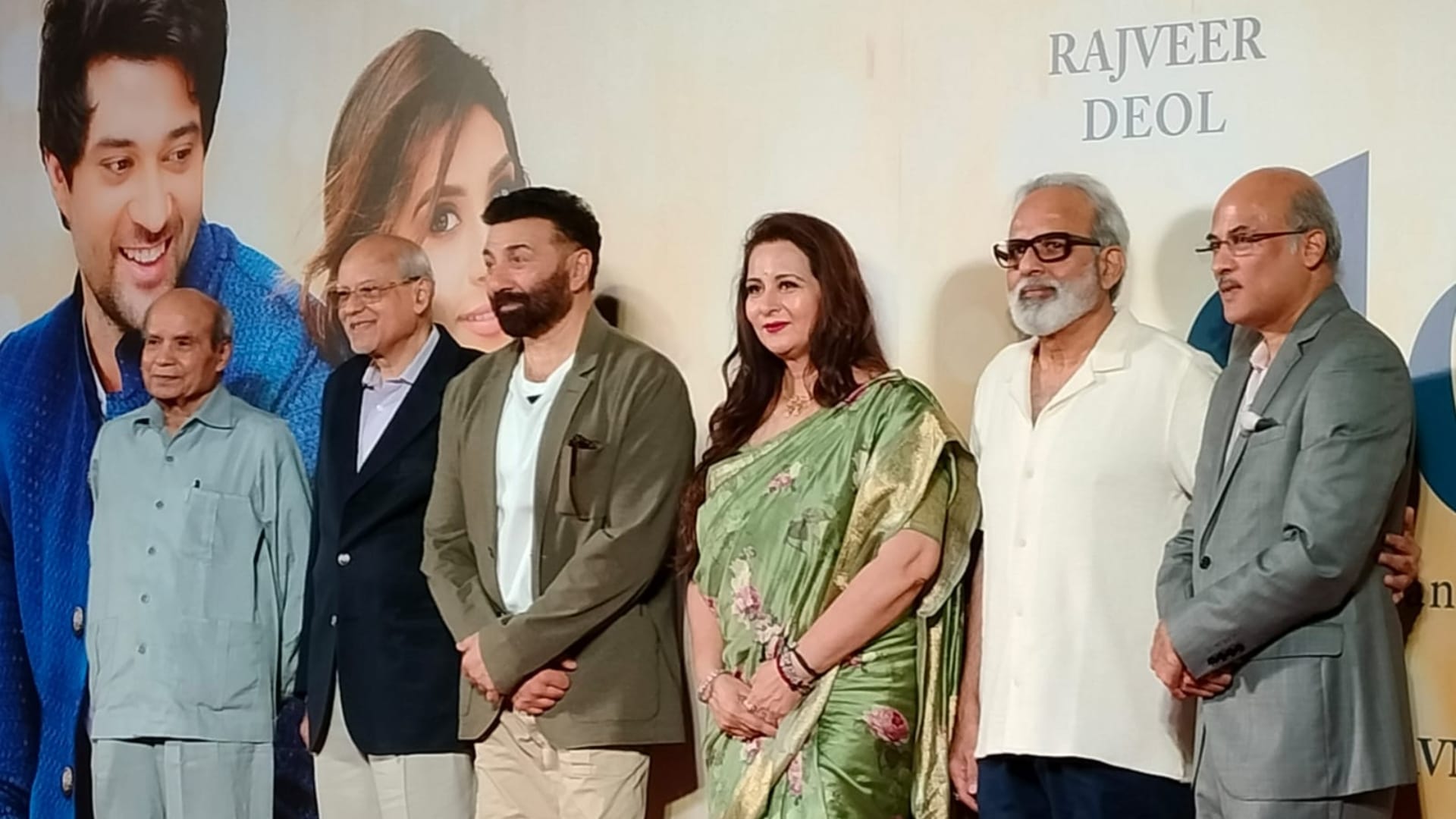 Dono Trailer Rajveer Deol Paloma film Dharmendra gets emotional at the trailer launch of grandson first film