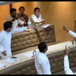 चंडीगढ़ नगर निगम की बैठक में हंगामा