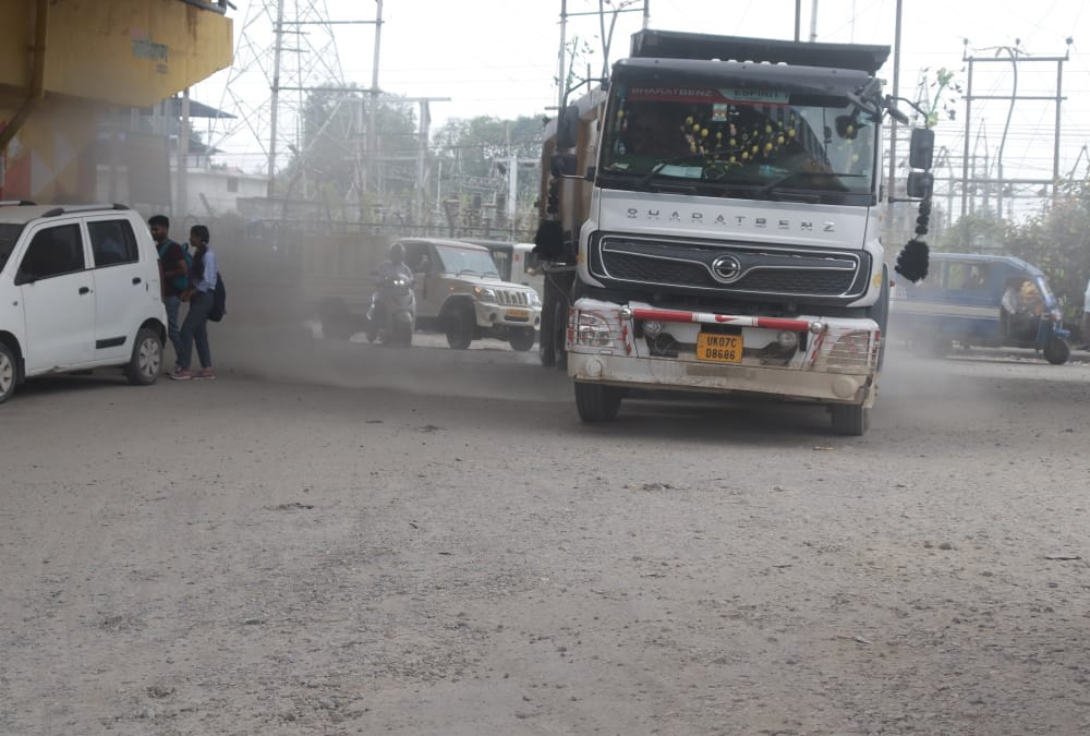 Dehradun News: Chief Minister orders ignored, ISBT road not improved