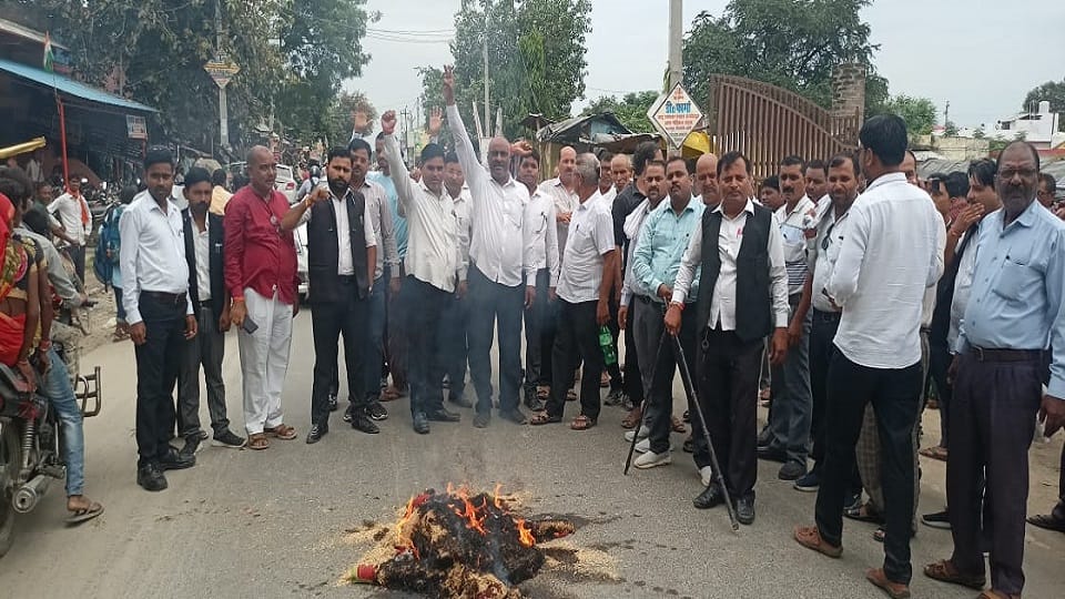 Advocates protest against against Hapur incident in Lakhimpur Kheri