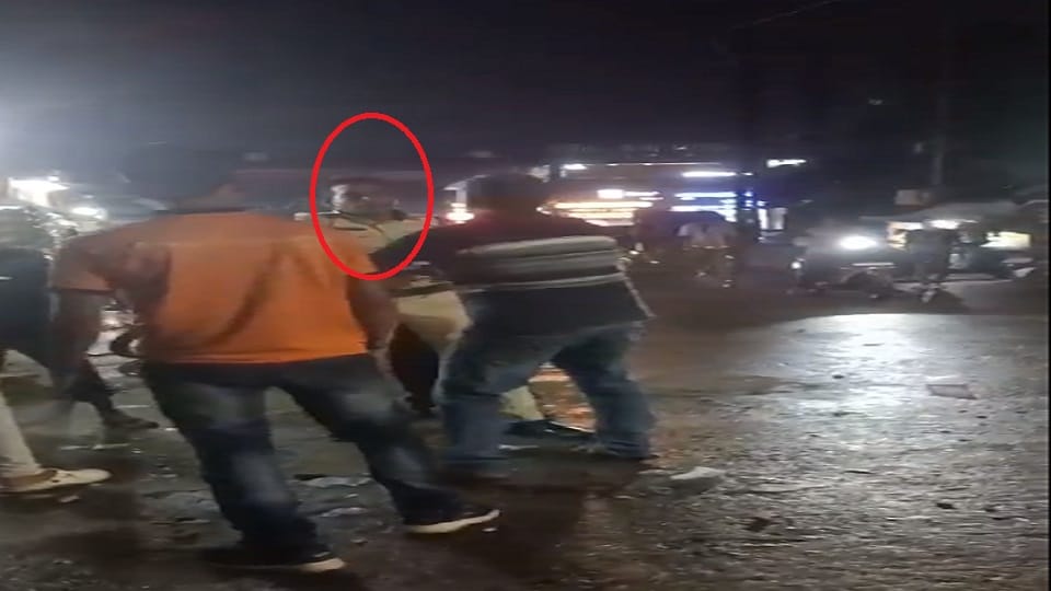 Chakhna shop operator beat constable video of fight went viral