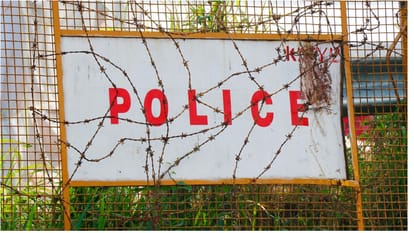 Muzaffarpur Unknown people killed youth threw the dead body into the canal, police engaged in investigation