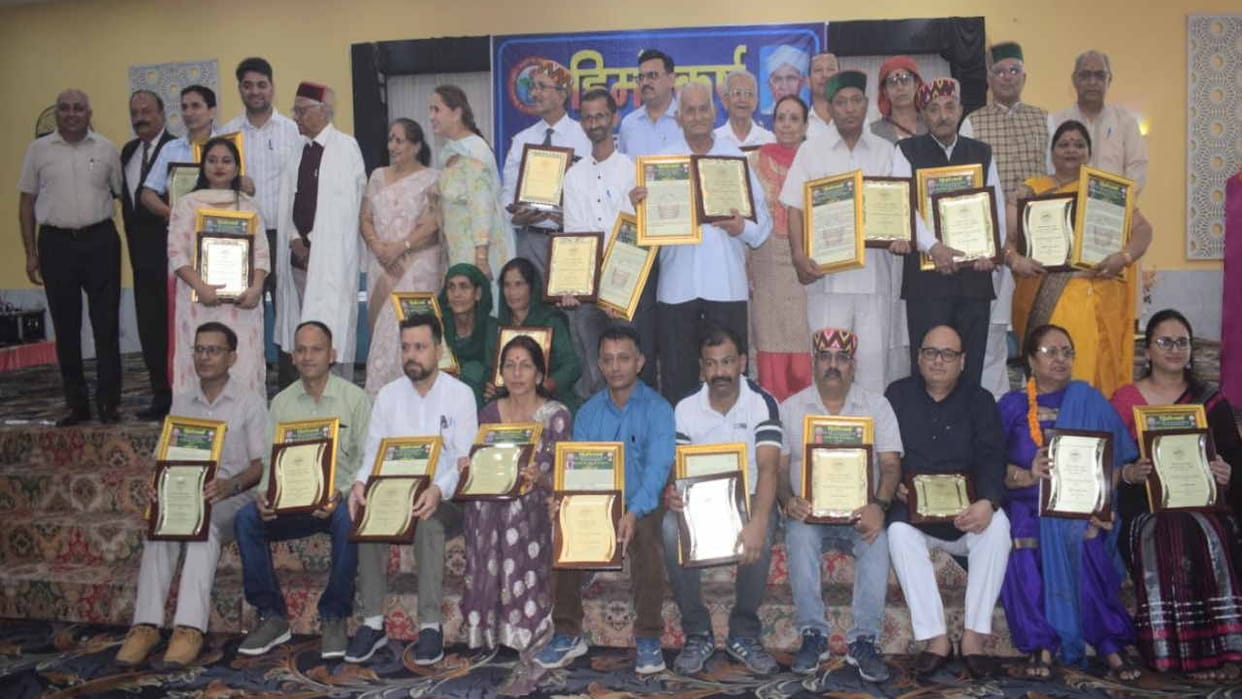 Padmashree Dr. Jagat Ram and Prof. Himachal Shri Award to Amar Singh Chauhan