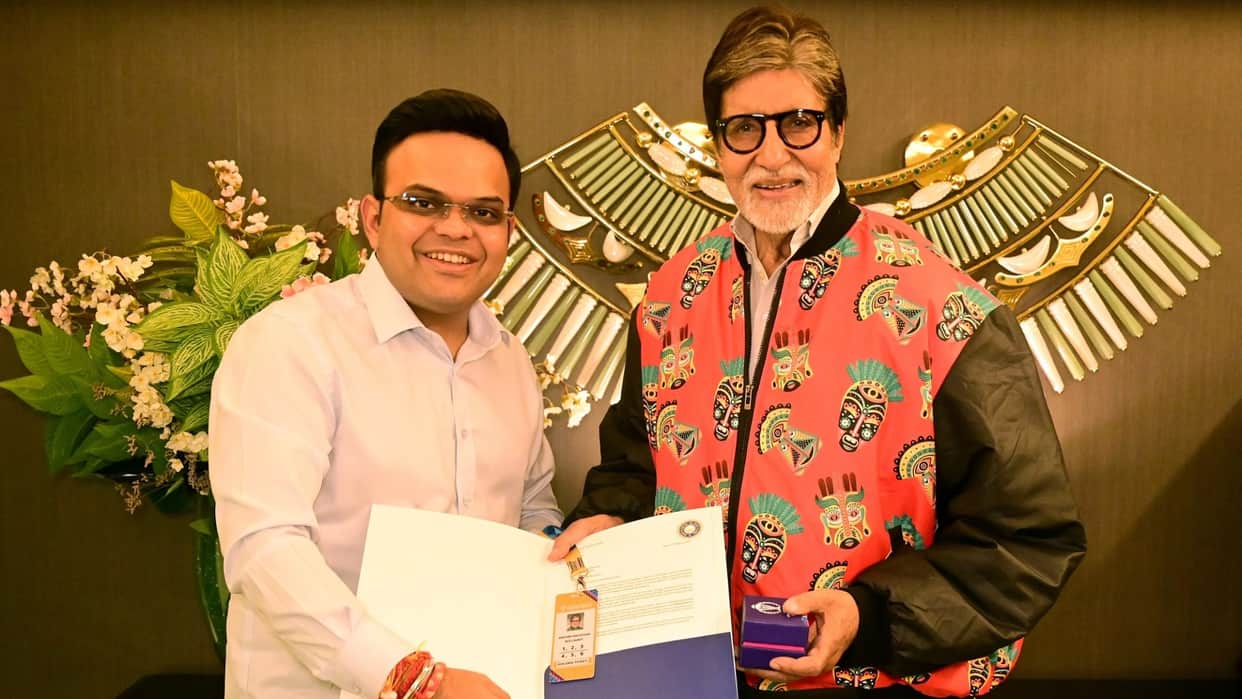 ICC World Cup 2023 BCCI Secretary Jay Shah Presents Golden Ticket To KBC host and Legend Amitabh Bachchan