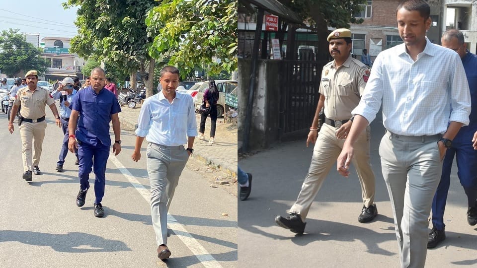 Car Free Day in Karnal: DC sets example, reaches Mini Secretariat from camp office by walking about 3 kms