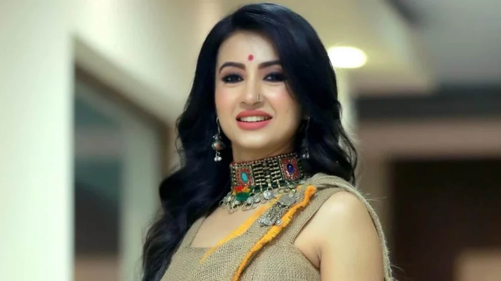 Bengali TV Actresses Who Are Richest Monami Ghosh Manali Dey Priyanka Sarkar Anindita Bose
