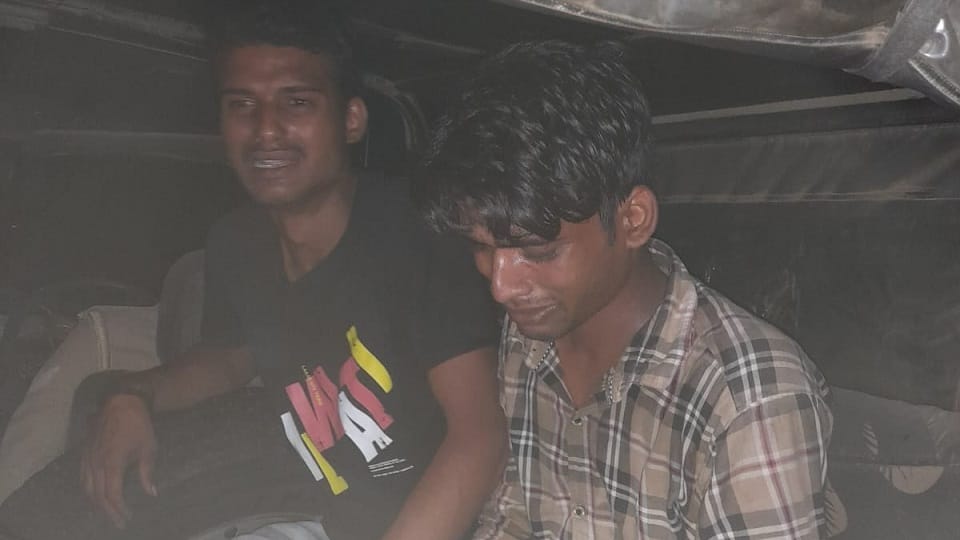 Police encounter with cyber thugs two arrested shot in the leg