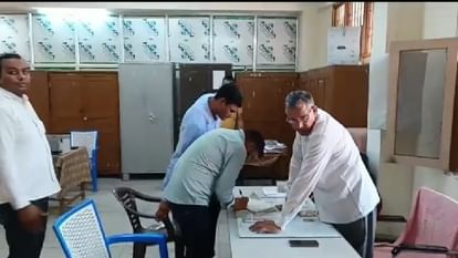 CM Flying raid Mini Secretariat offices In Mahendragarh, 15 employees found absent in 3 offices