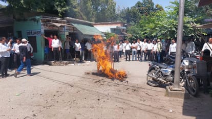 Outrage over lathicharge: State-wide strike by lawyers, thousands of cases stuck in courts, protest continues