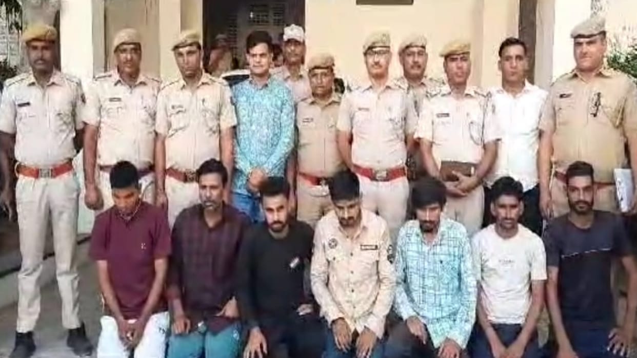 Sikar Crime Hostel warden steals Rs 1.70 crore with live-in partner eight accused arrested