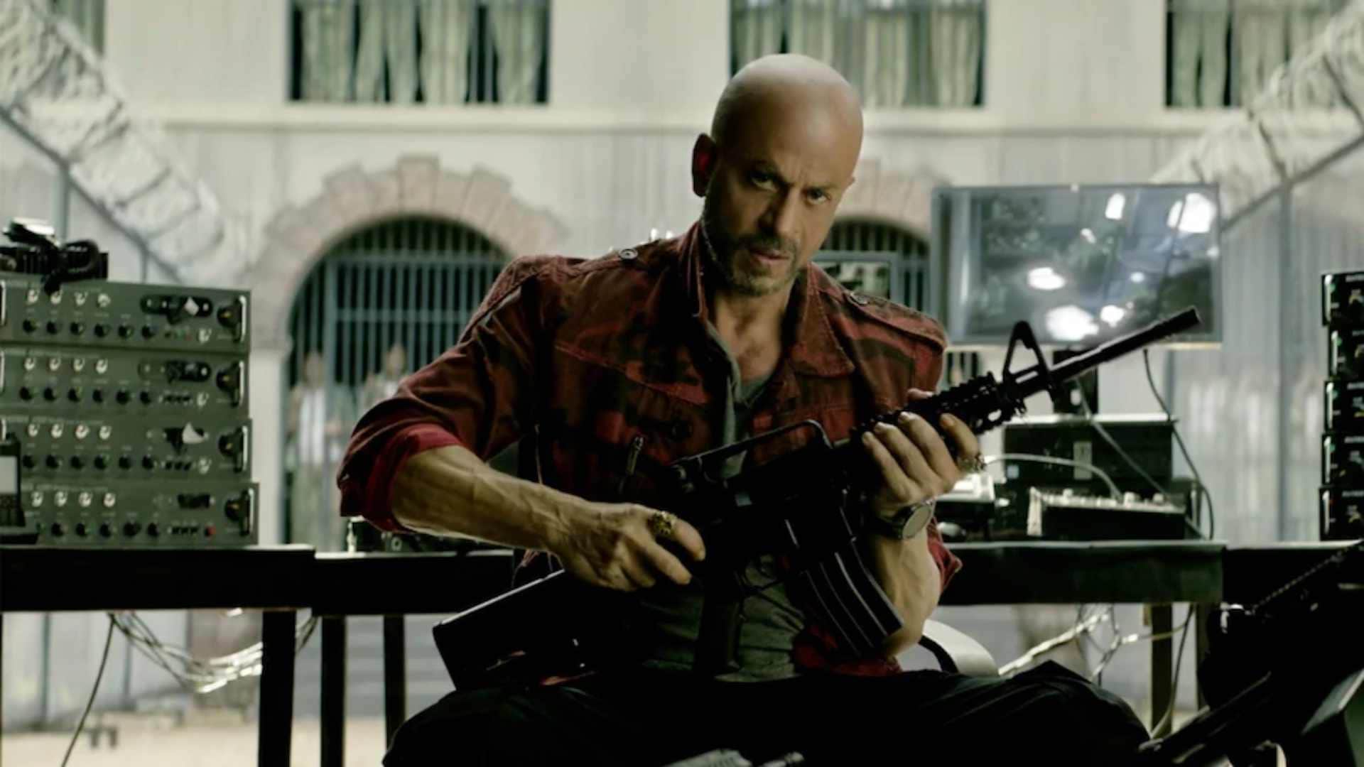 jawan actor Shah Rukh was confused if Deepika Padukone could play his mom in film as they shot Besharam Rang