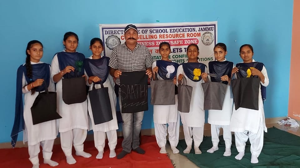 Teacher Day: rajouri sunderbani History teacher vinod raina help students to be master of employment
