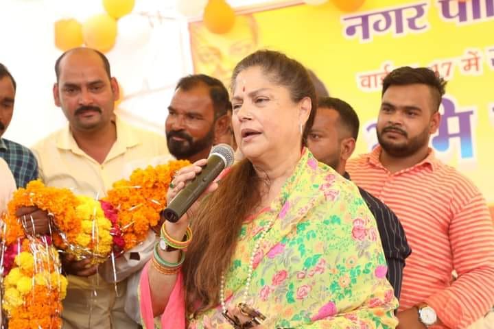 Shivpuri Yashodhara Raje Says I will Contest Election From My Old Seat As I am Not Temporary