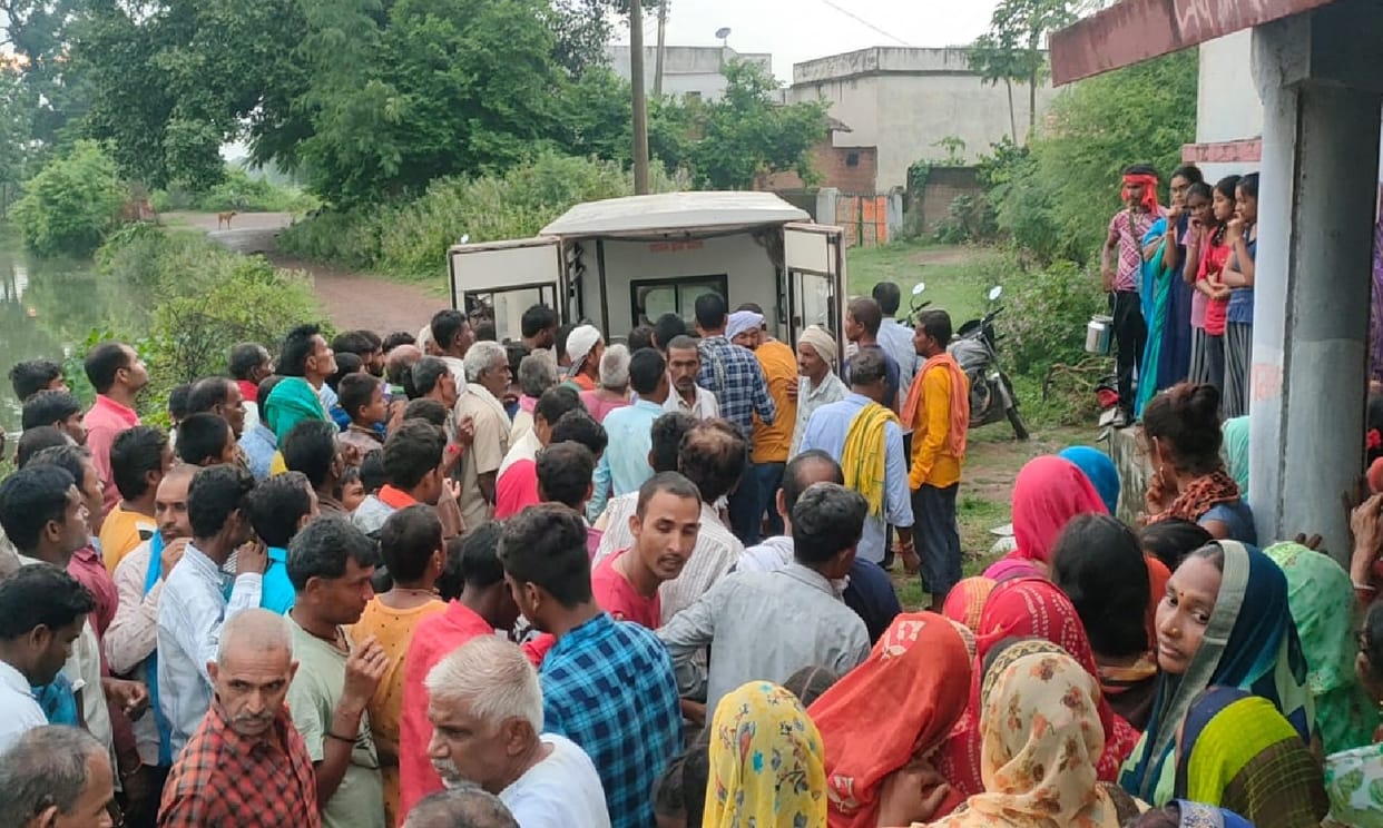 Five people from two families died in road accident in Balod