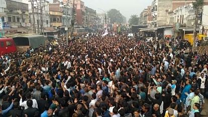 Delhi: कल निकलेगा चेहल्लुम जुलूस, कई रूट डायर्वट, मेट्रो यात्रियों को सलाह; ट्रैफिक पुलिस ने जारी की एडवाइजरी Delhi Police issued a traffic advisory regarding Chehallum procession