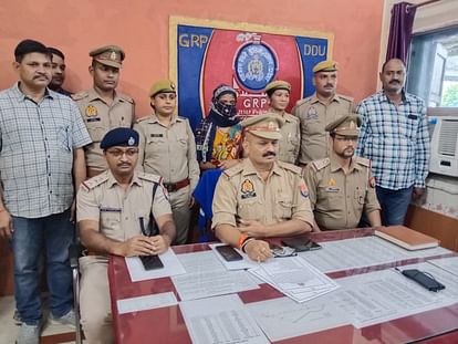 जन्माष्टमी के दिन मिली खुशियां अपार: तीन दिन पहले चोरी हुए मासूम को जीआरपी ने किया बरामद, मां के छलके आंसू happiness on Janmashtami Police recovered innocent who was stolen three days ago